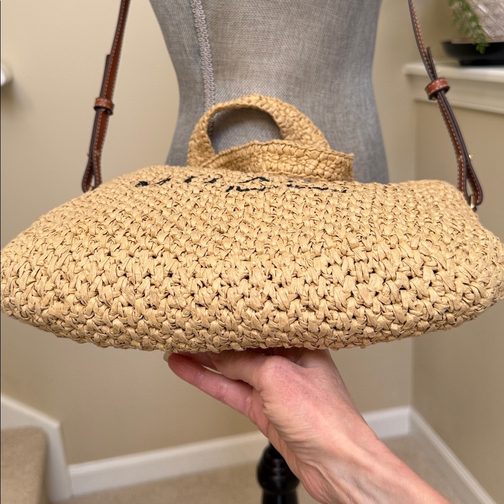 NWOT—H &M Straw Woven Tote w/removeable & adjustable crossbody strap/handle bag. - Picture 9 of 16